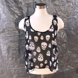 Skull tank top 🌸☀️🍁